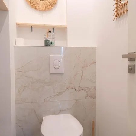 Appartement Port Avec Grande Baignoire